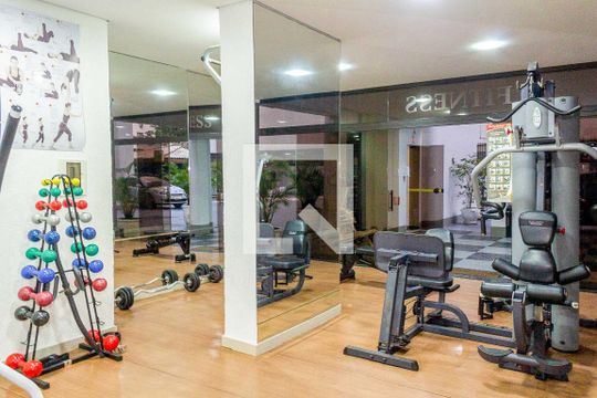 Academia de apartamento para alugar com 3 quartos, 180m² em Barra Funda, Guarujá