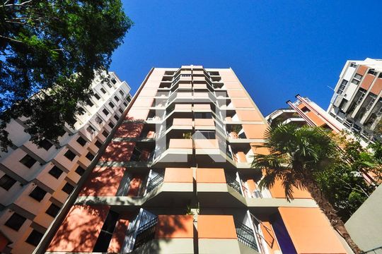 Fachada de apartamento para alugar com 1 quarto, 45m² em Real Parque, São Paulo
