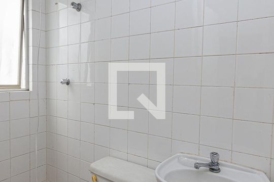 Banheiro extra de apartamento à venda com 3 quartos, 98m² em Centro, Niterói
