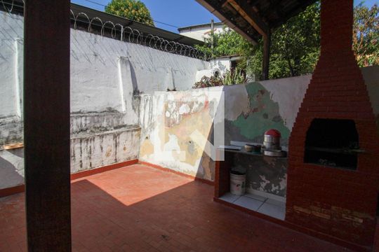 Quintal de casa à venda com 3 quartos, 250m² em Engenho Novo, Rio de Janeiro