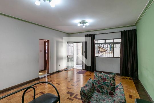 Sala de casa à venda com 4 quartos, 200m² em Jardim Industrial, Contagem