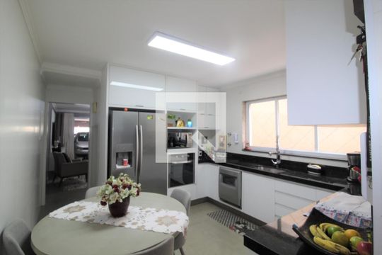 Cozinha de casa à venda com 3 quartos, 172m² em Jardim São Caetano, São Caetano do Sul