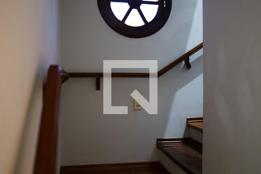 Acesso aos Quartos de casa à venda com 3 quartos, 150m² em Vila Curuca, Santo André