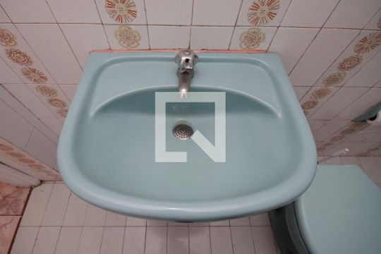 Banheiro de kitnet/studio à venda com 1 quarto, 39m² em Vila Buarque, São Paulo