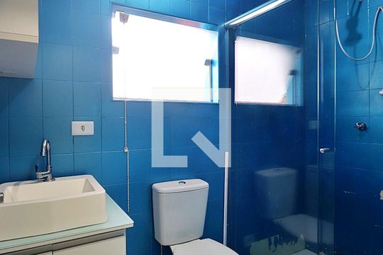 Banheiro da Suíte 1 de casa à venda com 3 quartos, 332m² em Vila Camilópolis, Santo André
