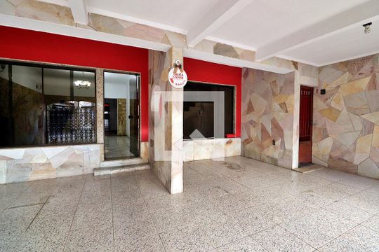 Garagem de casa à venda com 3 quartos, 332m² em Vila Camilópolis, Santo André