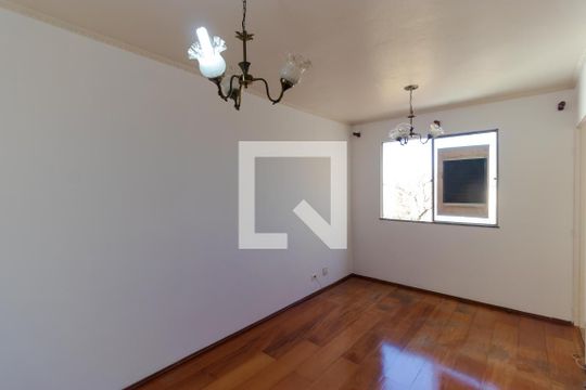 Sala de TV de apartamento à venda com 2 quartos, 62m² em Conjunto Residencial Parque Bandeirantes, Campinas