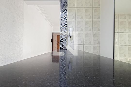 Cozinha de apartamento para alugar com 2 quartos, 75m² em Jardim Santa Mena, Guarulhos
