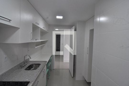 Cozinha - Armários de apartamento para alugar com 2 quartos, 65m² em Freguesia de Jacarepaguá, Rio de Janeiro