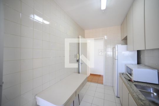 Cozinha de apartamento para alugar com 3 quartos, 98m² em Vila Prudente, São Paulo