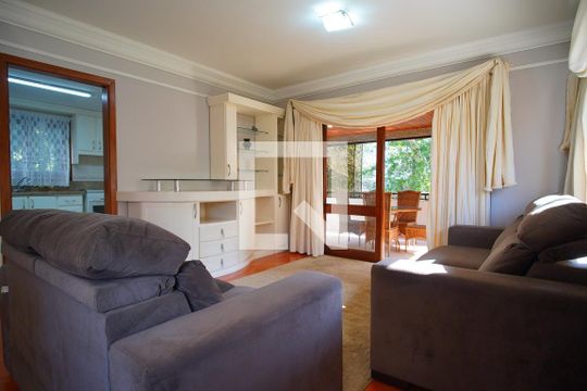 Sala  de apartamento para alugar com 3 quartos, 191m² em Auxiliadora, Porto Alegre