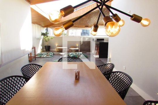 Apartamento para alugar com 2 quartos, 150m² em Jardim Ampliação, São Paulo
