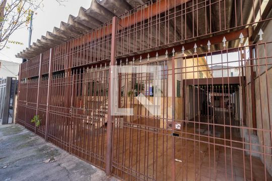 Fachada de casa à venda com 5 quartos, 250m² em Santana, São Paulo
