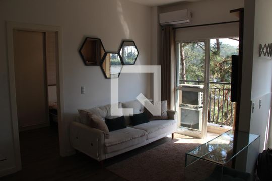 Sala de apartamento para alugar com 1 quarto, 40m² em Granja Viana, Cotia