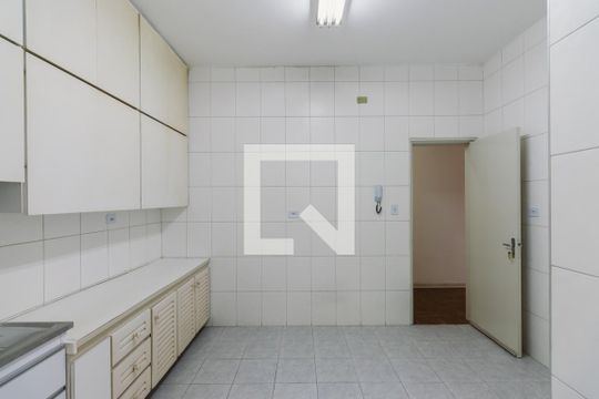 Cozinha de apartamento à venda com 2 quartos, 84m² em Bom Retiro, São Paulo
