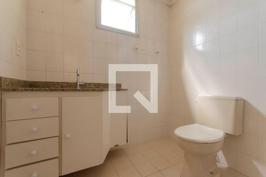Banheiro de apartamento à venda com 3 quartos, 67m² em Jardim Arize, São Paulo