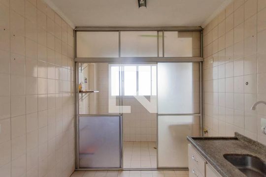 Cozinha de apartamento à venda com 3 quartos, 67m² em Jardim Arize, São Paulo