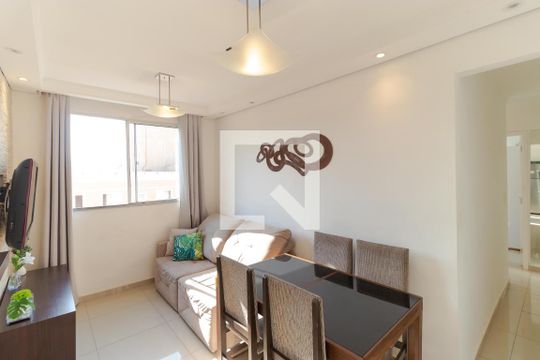 Salas de apartamento à venda com 2 quartos, 48m² em Loteamento Parque São Martinho, Campinas