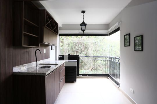 Sala / Varanda de apartamento para alugar com 2 quartos, 58m² em Vila Suzana, São Paulo