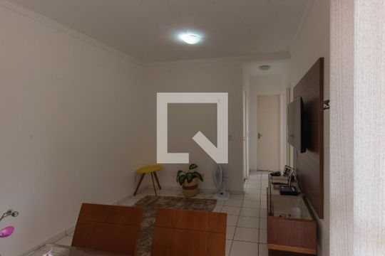 Sala de apartamento para alugar com 2 quartos, 49m² em Jardim Ipaussurama, Campinas