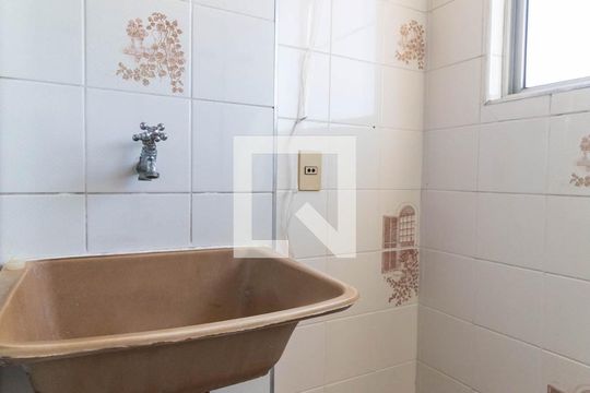 Área de serviço de apartamento à venda com 2 quartos, 55m² em Jardim Danfer, São Paulo