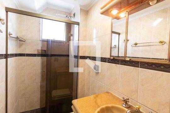 Banheiro de apartamento à venda com 2 quartos, 55m² em Jardim Danfer, São Paulo