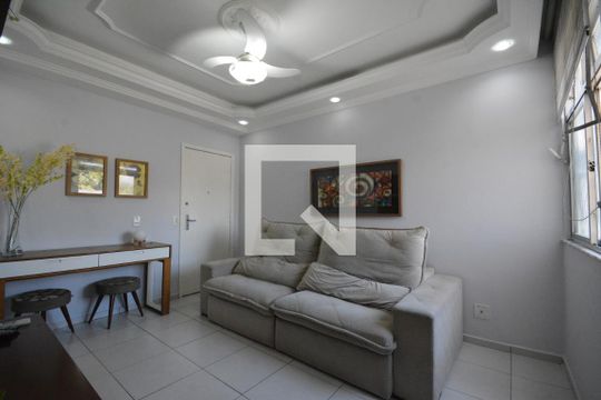 Sala de apartamento à venda com 2 quartos, 63m² em Cordovil, Rio de Janeiro