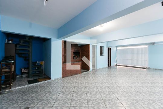 Garagem de casa para alugar com 4 quartos, 245m² em Cidade Líder, São Paulo