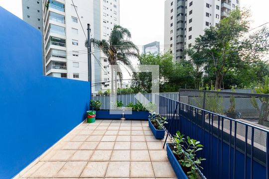 Terraço de casa à venda com 2 quartos, 120m² em Alto da Lapa, São Paulo