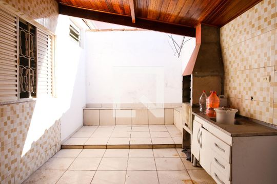 Área Externa de casa à venda com 3 quartos, 320m² em Vila Guiomar, Santo André