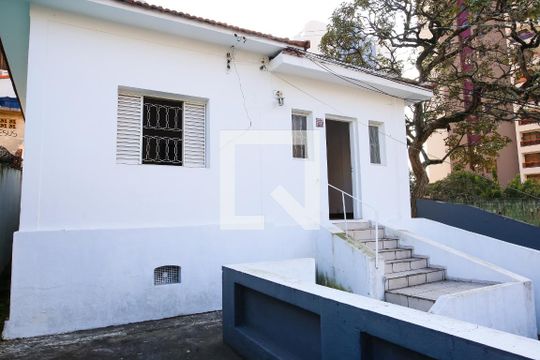 Fachada de casa à venda com 3 quartos, 320m² em Vila Guiomar, Santo André