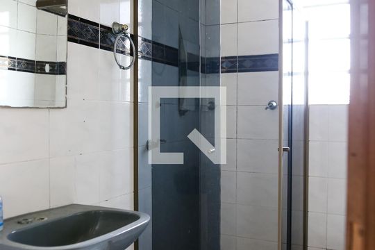 Banheiro de casa à venda com 3 quartos, 320m² em Vila Guiomar, Santo André