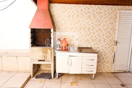 Casa à venda com 3 quartos, 320m² em Vila Guiomar, Santo André