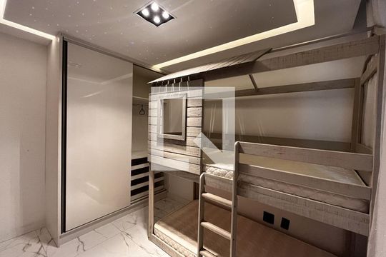 Quarto de apartamento para alugar com 2 quartos, 240m² em Recreio dos Bandeirantes, Rio de Janeiro