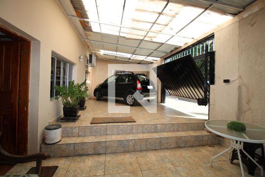 Garagem de casa à venda com 3 quartos, 260m² em Jardim Margarida, Campinas