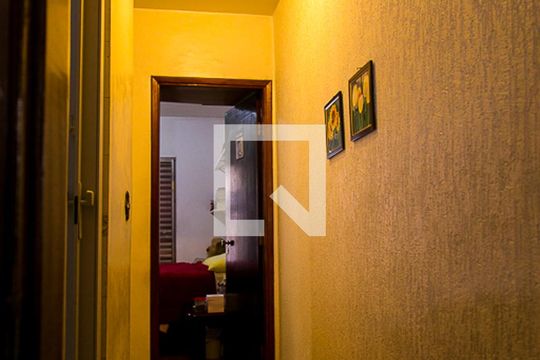 Corredor de casa à venda com 4 quartos, 130m² em Vila Babilônia, São Paulo