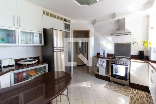 Cozinha de apartamento à venda com 3 quartos, 130m² em Vila Diva (zona Leste), São Paulo