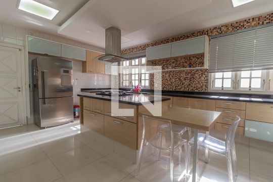 Cozinha de casa de condomínio à venda com 6 quartos, 600m² em Freguesia (jacarepaguá), Rio de Janeiro