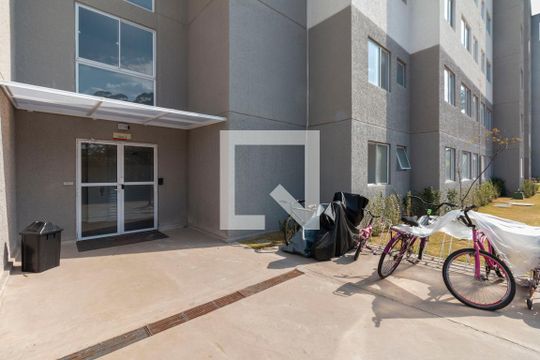 Fachada do Bloco  de apartamento para alugar com 2 quartos, 41m² em Colônia (zona Leste), São Paulo