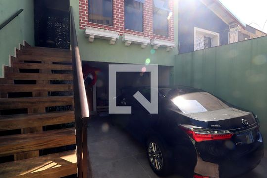 Garagem de casa à venda com 4 quartos, 155m² em Vila Camilópolis, Santo André