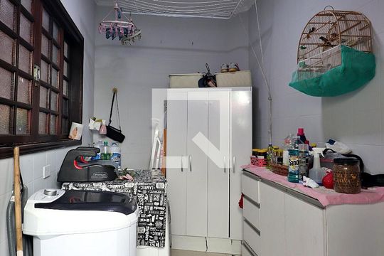 Área de Serviço de casa à venda com 4 quartos, 155m² em Vila Camilópolis, Santo André