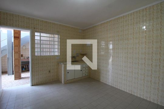 Cozinha de casa para alugar com 1 quarto, 100m² em Chácara Belenzinho, São Paulo