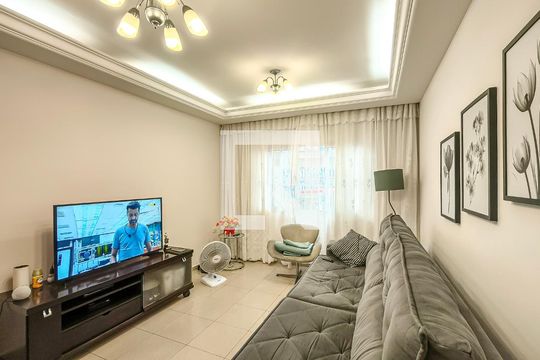 Sala de casa à venda com 4 quartos, 150m² em Vila São Pedro, São Paulo