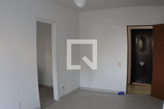 Sala de apartamento para alugar com 1 quarto, 40m² em Pechincha, Rio de Janeiro