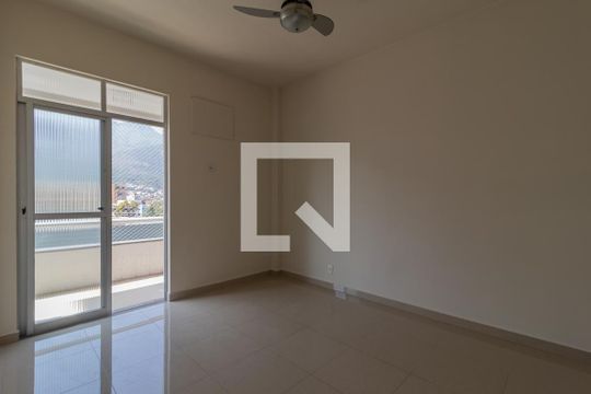 Quarto de apartamento para alugar com 1 quarto, 40m² em Freguesia (jacarepaguá), Rio de Janeiro