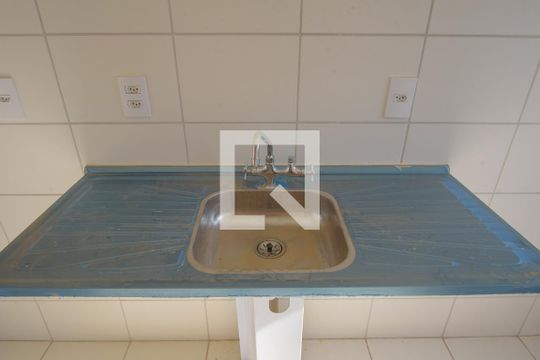 Cozinha de apartamento para alugar com 2 quartos, 44m² em Jardim Icaraí, Campinas
