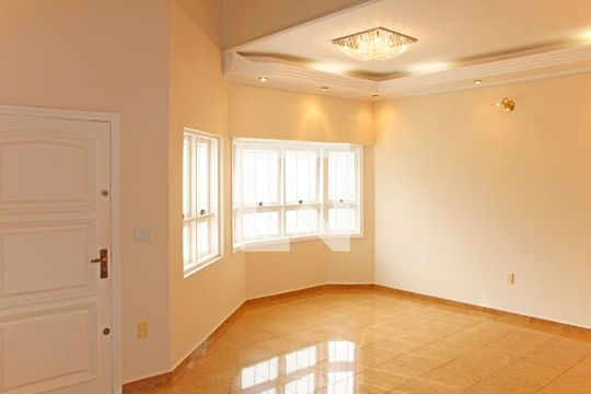 Casa de Condomínio à venda com 5 quartos, 680m² em Vila Savian, Vinhedo
