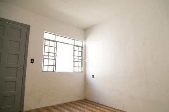 Sala de casa à venda com 2 quartos, 90m² em Vila Paulista, São Paulo
