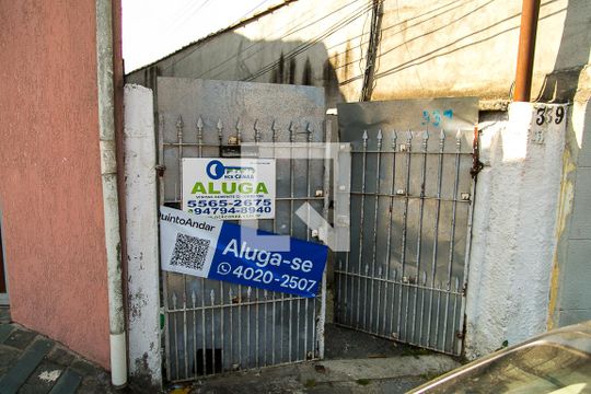 Fachada de casa à venda com 2 quartos, 90m² em Vila Paulista, São Paulo