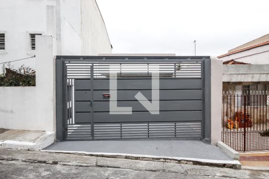 Fachada de casa para alugar com 2 quartos, 90m² em Casa Verde Alta, São Paulo